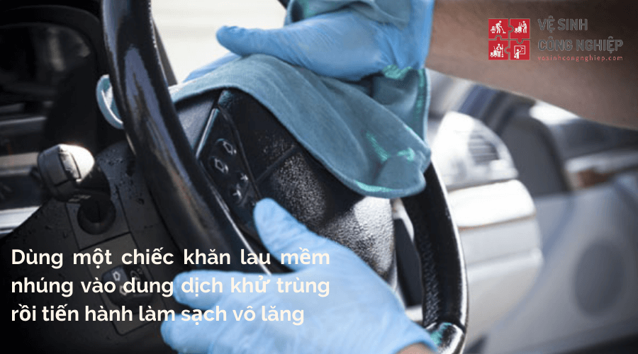 Hướng dẫn vệ sinh nội thất xe ô tô sạch sáng và khử mùi hiệu quả