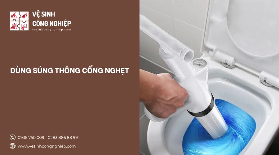 dùng súng thông cống nghẹt 