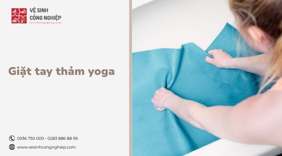 giặt tay thảm yoga