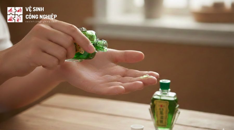 Cách tẩy keo 502 dính vào tay