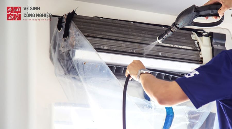 Vệ sinh dàn lạnh