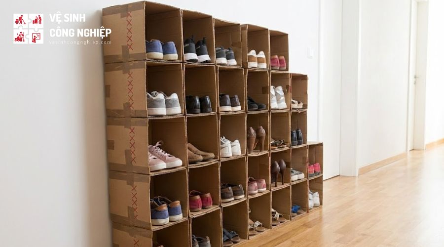 Tái chế thùng giấy thành kệ đựng giày