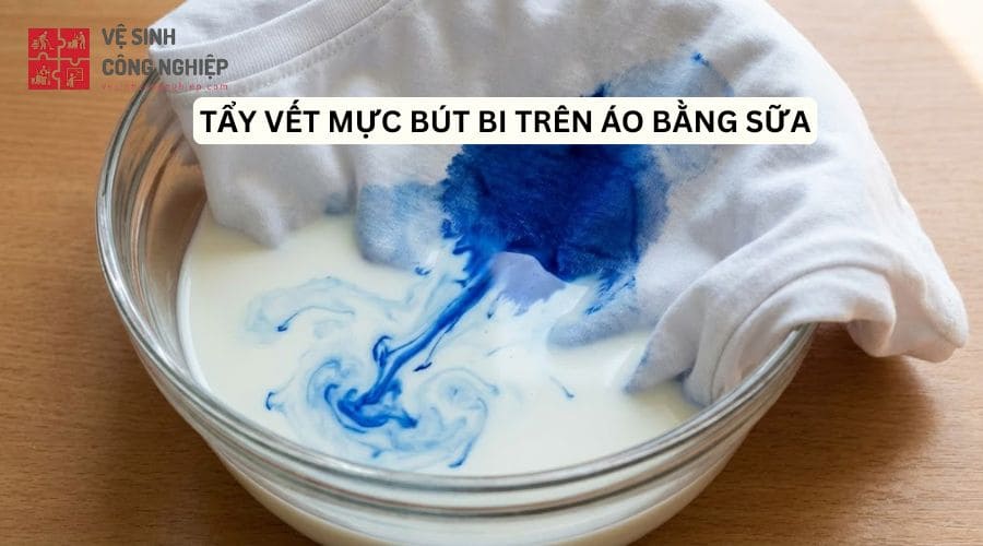 Cách tẩy mực bút bi trên áo bằng sữa tươi